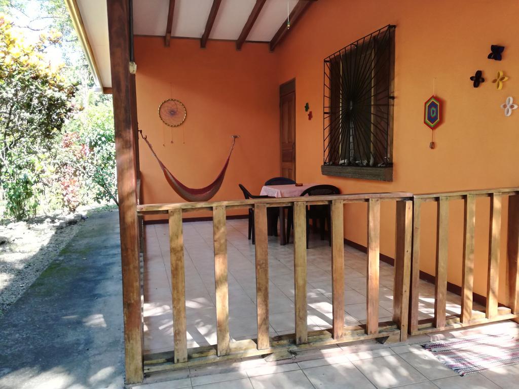 Cabinas Caribe Luna Cahuita Exterior foto